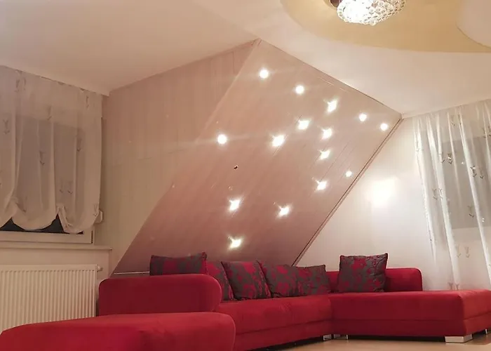 Geräumige 2-zimmerwohnung In Ruhiger Lage